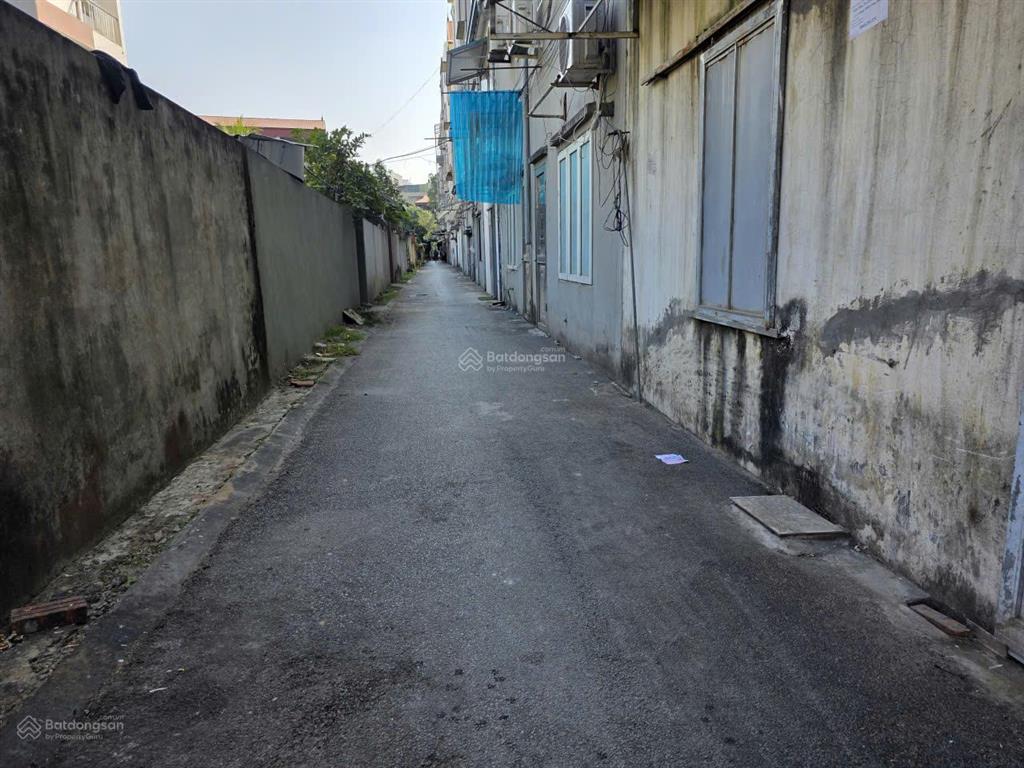 Bán đất phúc lợi 100m2  ngõ thông, 15m oto tránhsát trường,chợ,tt phúc lợi long biên giá 12.1 tỷ