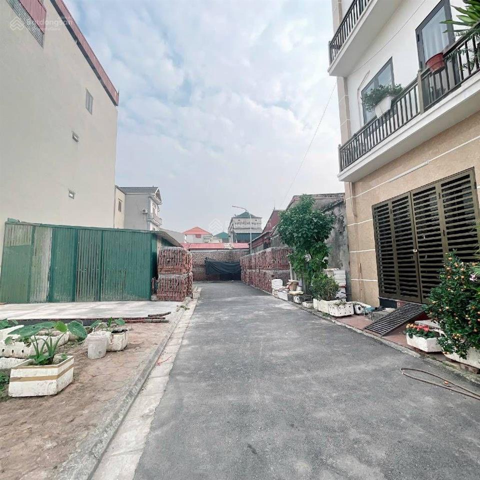 Siêu phẩm đầu tư  1000m2 đất thổ cư tâm điểm kết nối vin ga quốc tế ,oto tránh,3 thoáng 35.6 tỷ