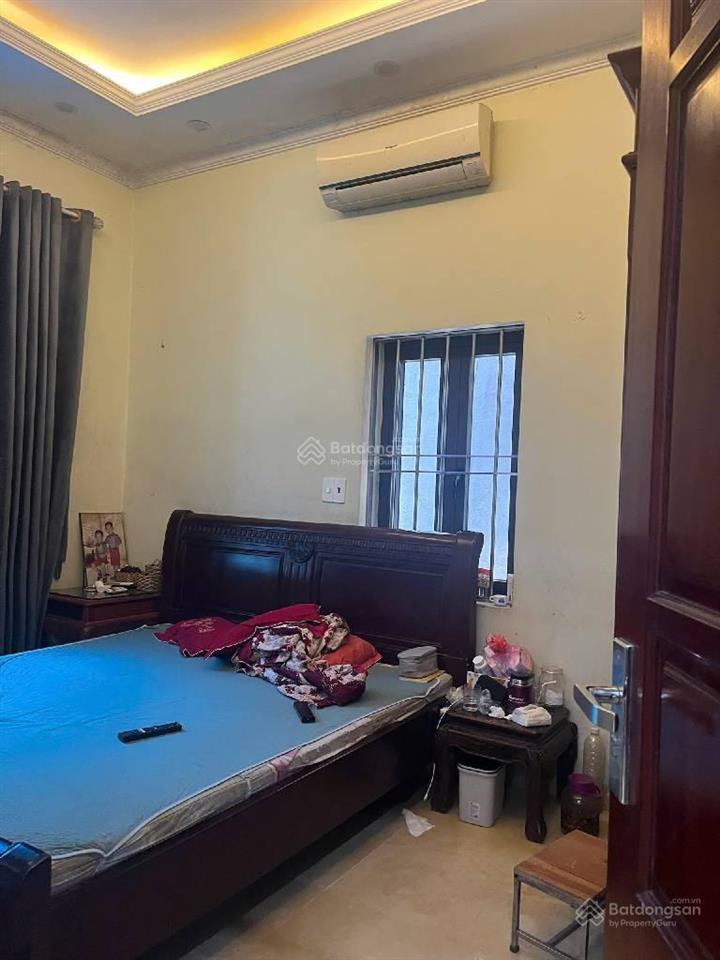 Nhà đẹp 3 tầng yên viên  sẵn ở ngay  109m2 14,35 tỷ  ô tô vào nhà, gần trường  con đi bộ chỉ 5p