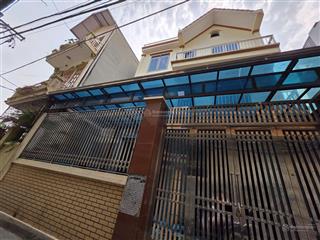 Nhà đẹp 3 tầng yên viên  sẵn ở ngay  109m2 14.35 tỷ  ô tô vào nhà, gần trường  con đi bộ chỉ 5p