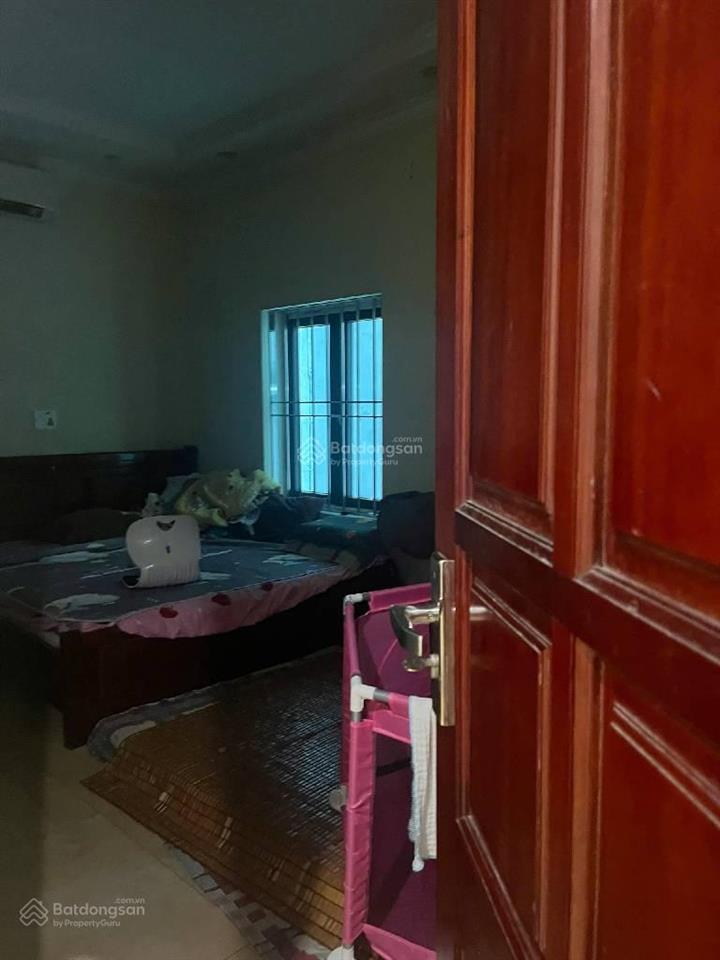 Nhà đẹp 3 tầng yên viên  sẵn ở ngay  109m2 14,35 tỷ  ô tô vào nhà, gần trường  con đi bộ chỉ 5p