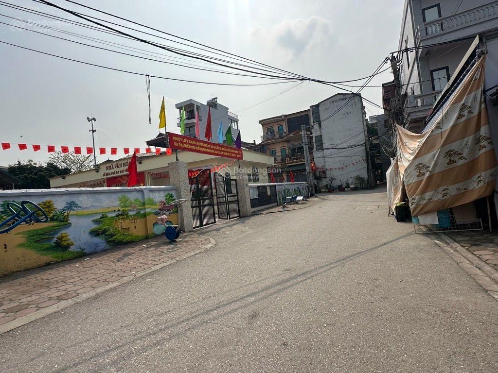 Nhà cấp 4  yên viên phù đổng mới 67.2m² 50m ra đường 4 làn ô tô 16 chỗ thông, không qh 7.8 tỷ