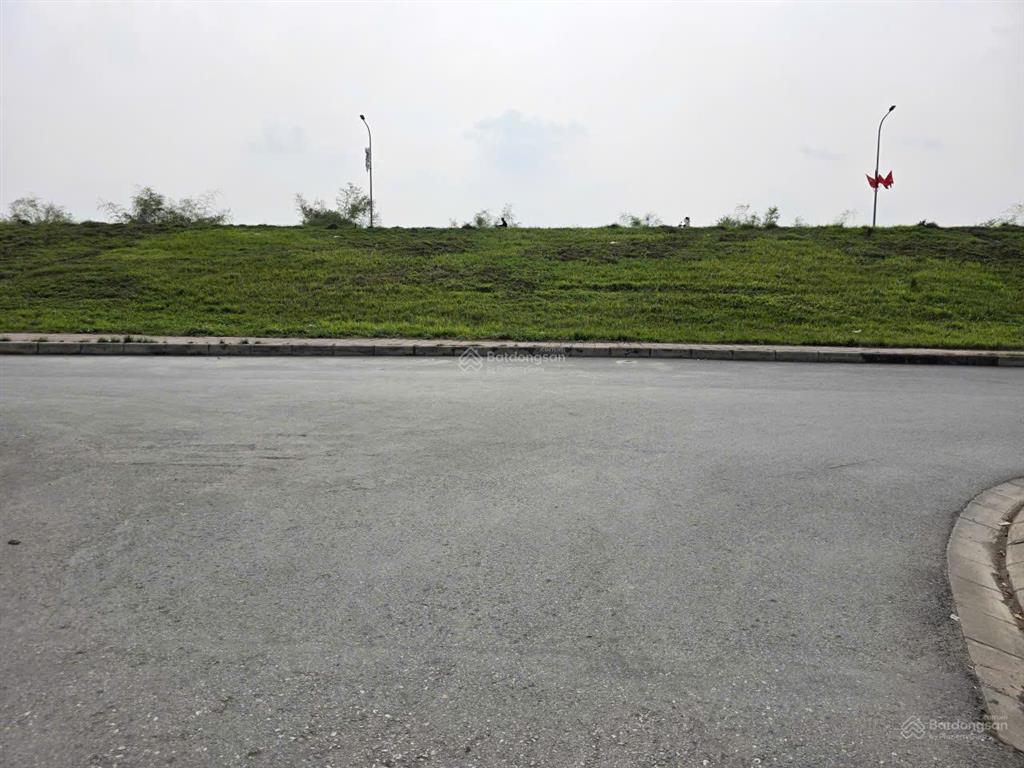 Bán nhà 4 tầng yên viên phù đổng 76.5m2  mặt ngõ to thông ô tô tránh hàng xóm thân thiện  9.5 tỷ