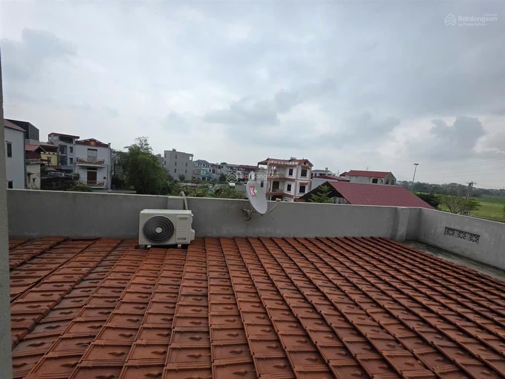 Nhà mới 2tầng, 120m/12.5tỷ  ngõ xe tải tránh không qh  tặng full nội thất  phan đăng lưu, ái mộ