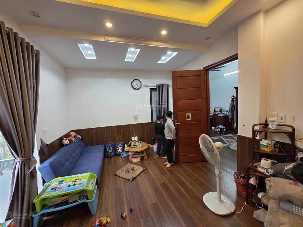 Nhà mới 2tầng, 120m/12.5tỷ  ngõ xe tải tránh không qh  tặng full nội thất  phan đăng lưu, ái mộ