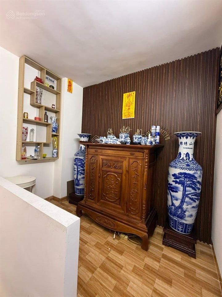 Bán nhà phúc lợi 32.3m2  5 tầng kinh doanh  ô tô tải đỗ cửa nở hậu full nội thất  8.5 tỷ