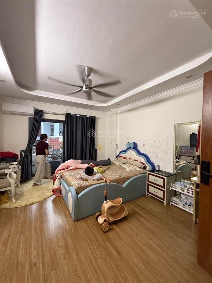 Bán nhà phúc lợi 32.3m2  5 tầng kinh doanh  ô tô tải đỗ cửa nở hậu full nội thất  8.5 tỷ