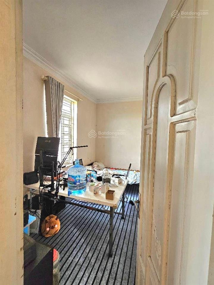 Bán nhà 3 tầng, 100m²  yên viên, view thoáng sát vin yên thường, ngõ xe tải tránh  13,8 tỷ