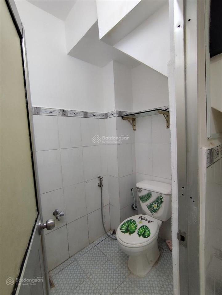 Nhỉnh 1 tỷ nhà đẹp 3 tầng 3 pn 2wc kế bên park mall q8
