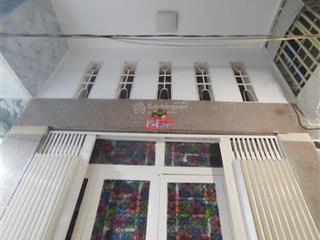 Nhỉnh 1 tỷ nhà đẹp 3 tầng 3 pn 2wc kế bên park mall q8