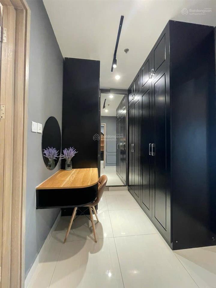 Căn hộ đập thông 4pn 3wc view hồ + vin uni đẹp tại tòa s2.12 sẵn hợp đồng thuê.  0917 099 ***