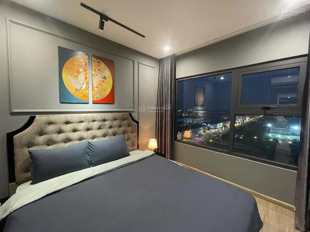 Căn hộ đập thông 4pn 3wc view hồ + vin uni đẹp tại tòa s2.12 sẵn hợp đồng thuê.  0917 099 ***