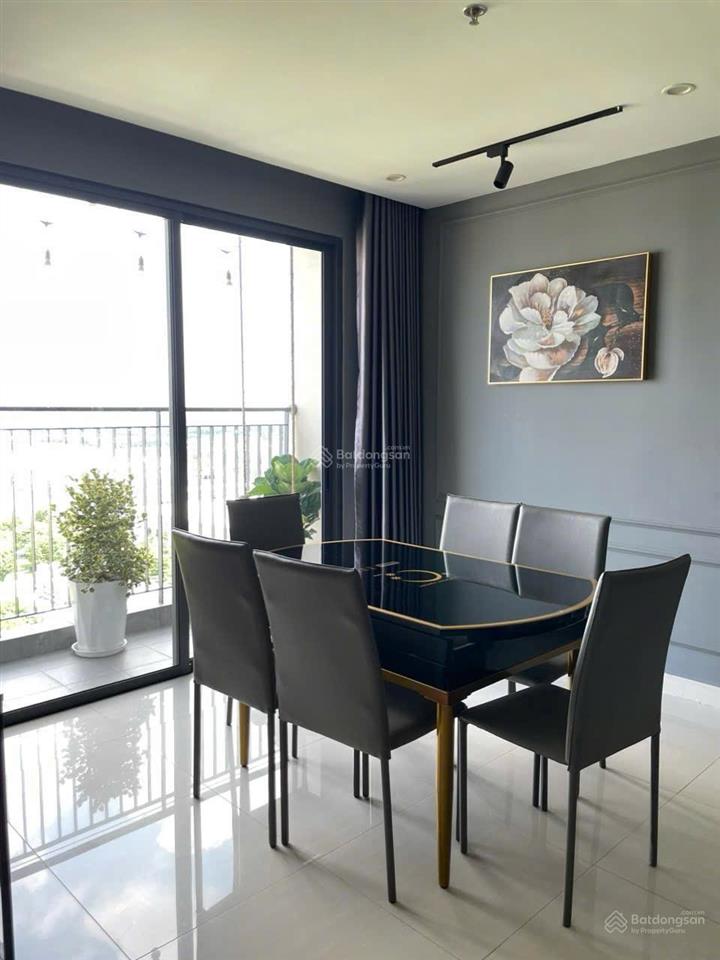 Căn hộ đập thông 4pn 3wc view hồ + vin uni đẹp tại tòa s2.12 sẵn hợp đồng thuê.  0917 099 ***