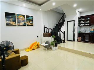 Bán nhà triểu khúc, thanh trì, cuối ngõ 300 nguyễn xiển là đến, 4 tầng, 4pn, 35m2, giá 7.5 tỷ có tl
