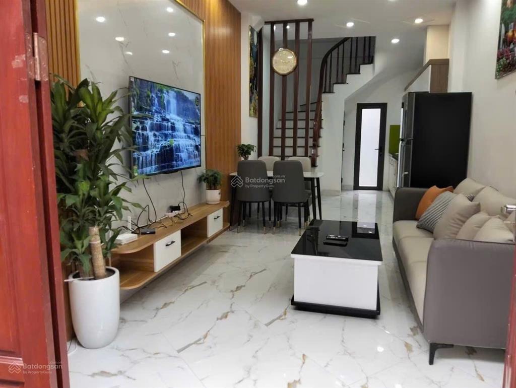 Bán nhà biên giang, hà đông, ô tô đỗ cổng, để lại full nội thất như hình, 4 tầng, 35m2, giá 3.99 tỷ