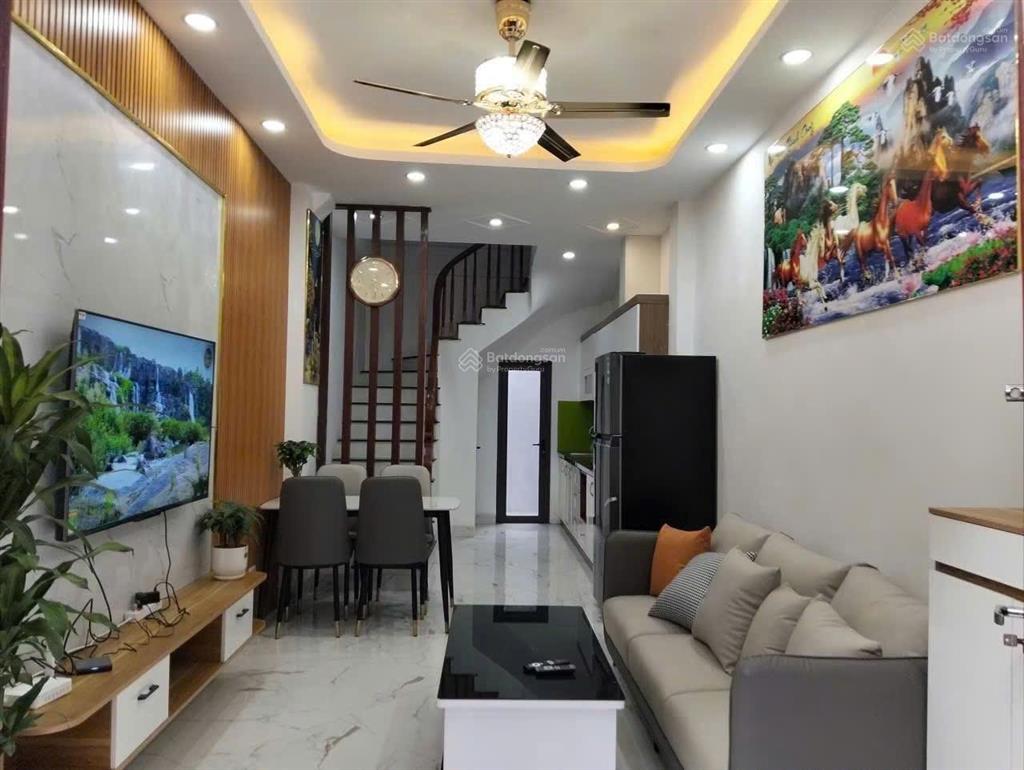 Bán nhà biên giang, hà đông, ô tô đỗ cổng, để lại full nội thất như hình, 4 tầng, 35m2, giá 3.99 tỷ