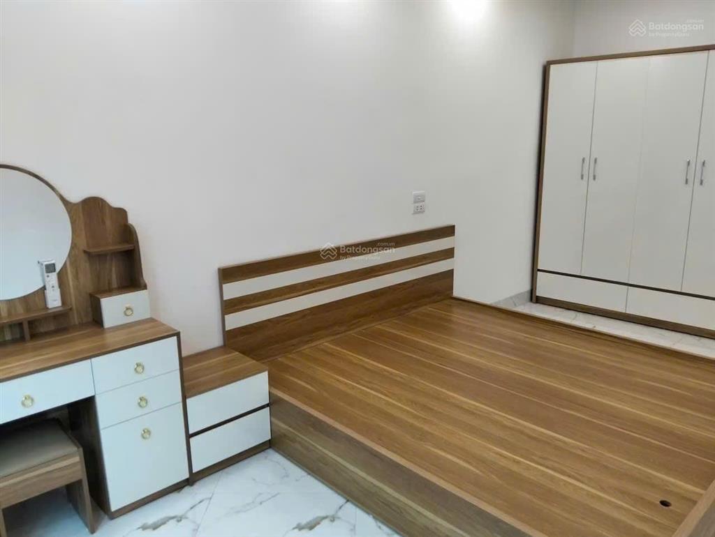 Bán nhà biên giang, hà đông, ô tô đỗ cổng, để lại full nội thất như hình, 4 tầng, 35m2, giá 3.99 tỷ