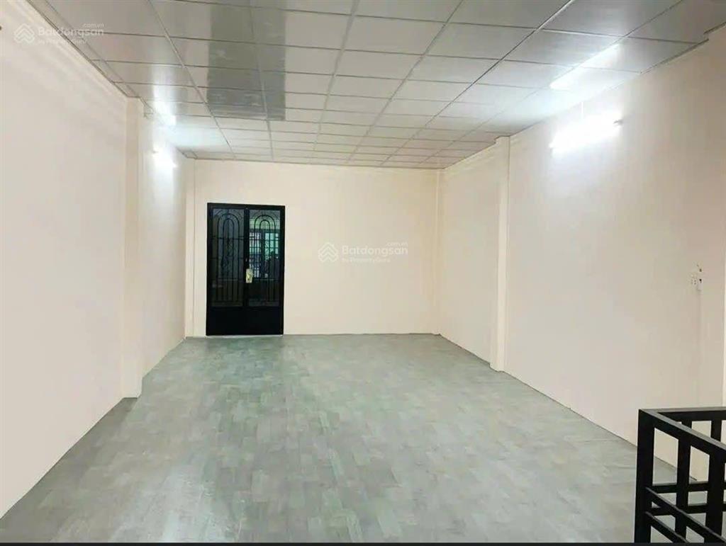 Cho thuê 4,2x16m 2 tấm  hẻm 6m lũy bán bích  gần hòa bình, tô hiệu, giáp q.11, lạc long quân