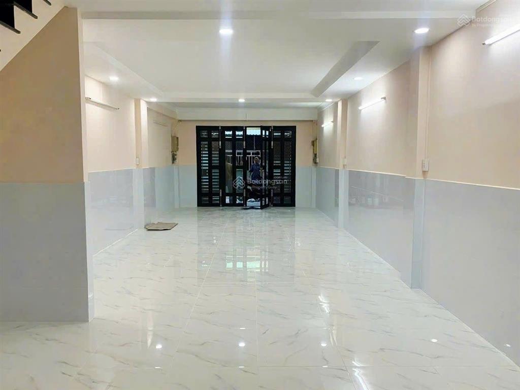 Cho thuê 4,2x16m 2 tấm  hẻm 6m lũy bán bích  gần hòa bình, tô hiệu, giáp q.11, lạc long quân