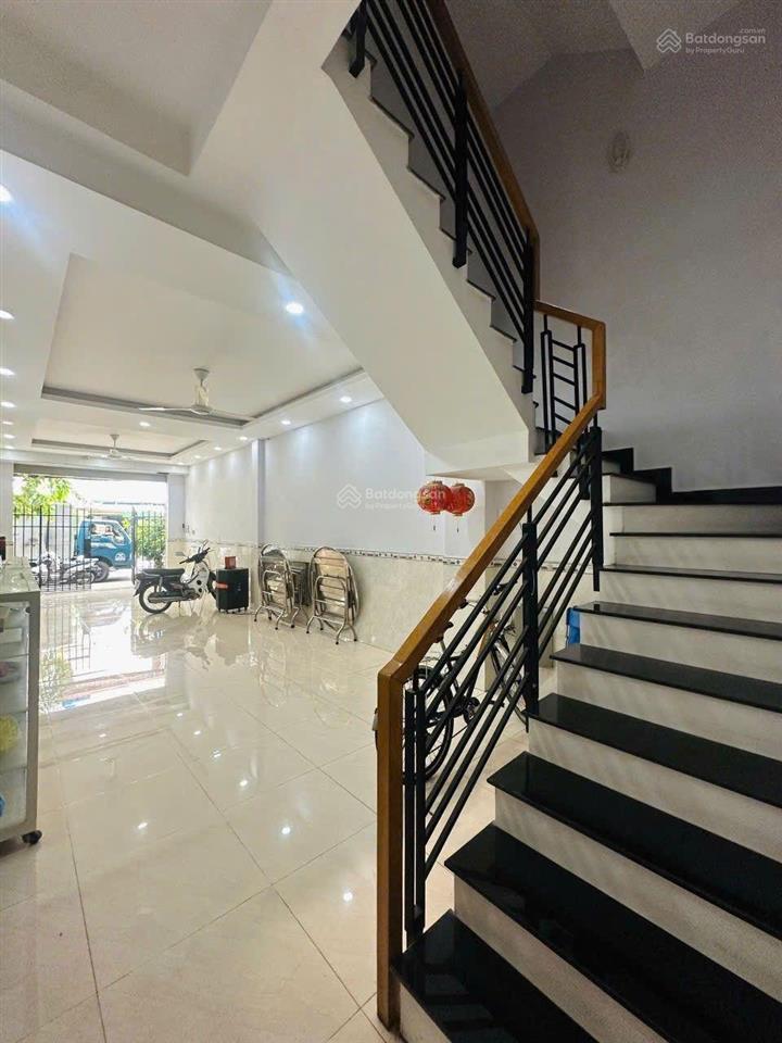 Cho thuê nhà mtkd nguyễn hầu 4x16m 3 tấm trống suốt  gần độc lập  lũy bán bích, thống nhất
