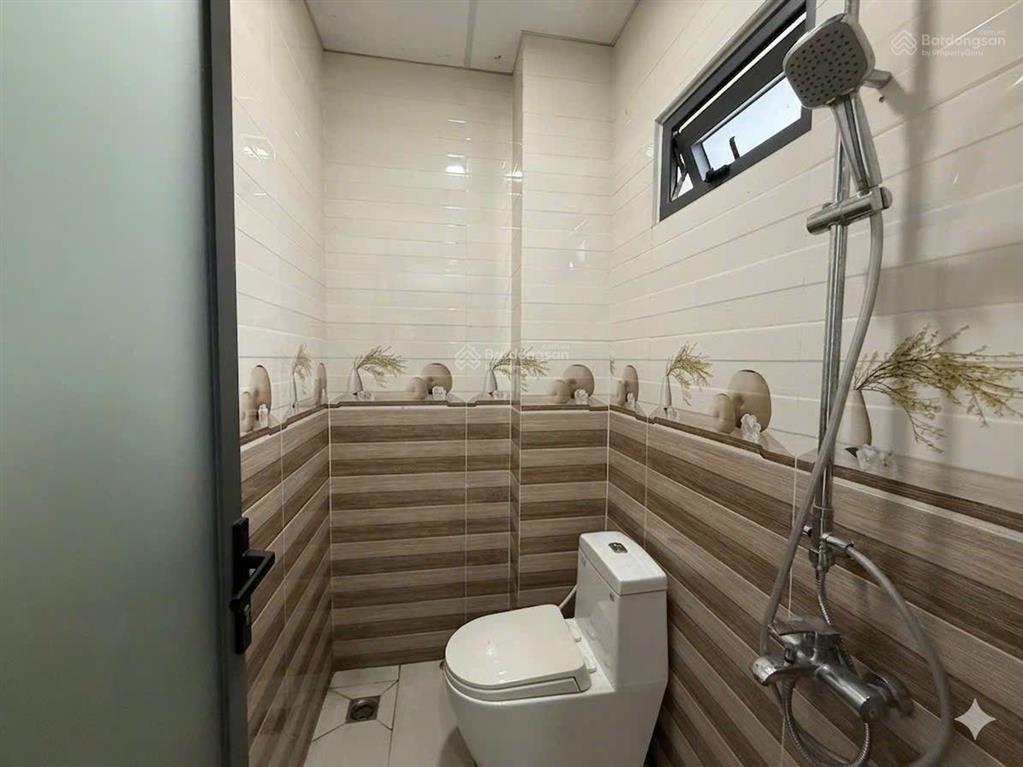 Cho thuê khu thạch lam  4x20m 2 tấm dài suốt  đường 16m  gần hòa bình, tô hiệu, thoại ngõ hầu