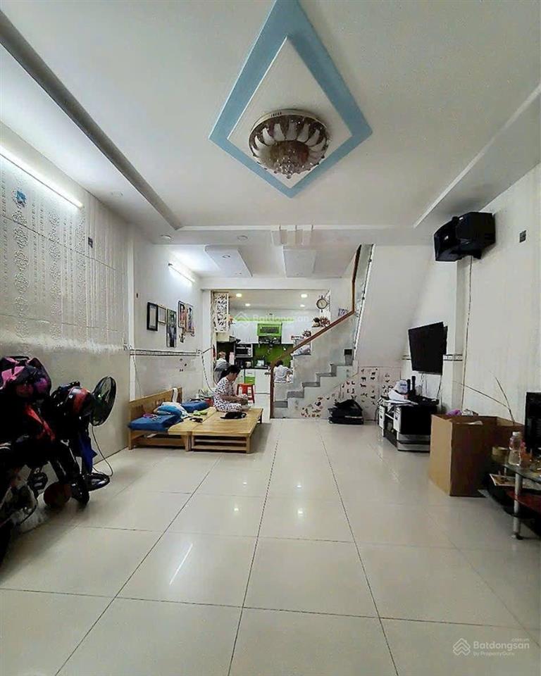 Cho thuê 1/ lê trọng tấn  4x11m nhà đẹp 2pn  gần trường đh cntp, trường chinh