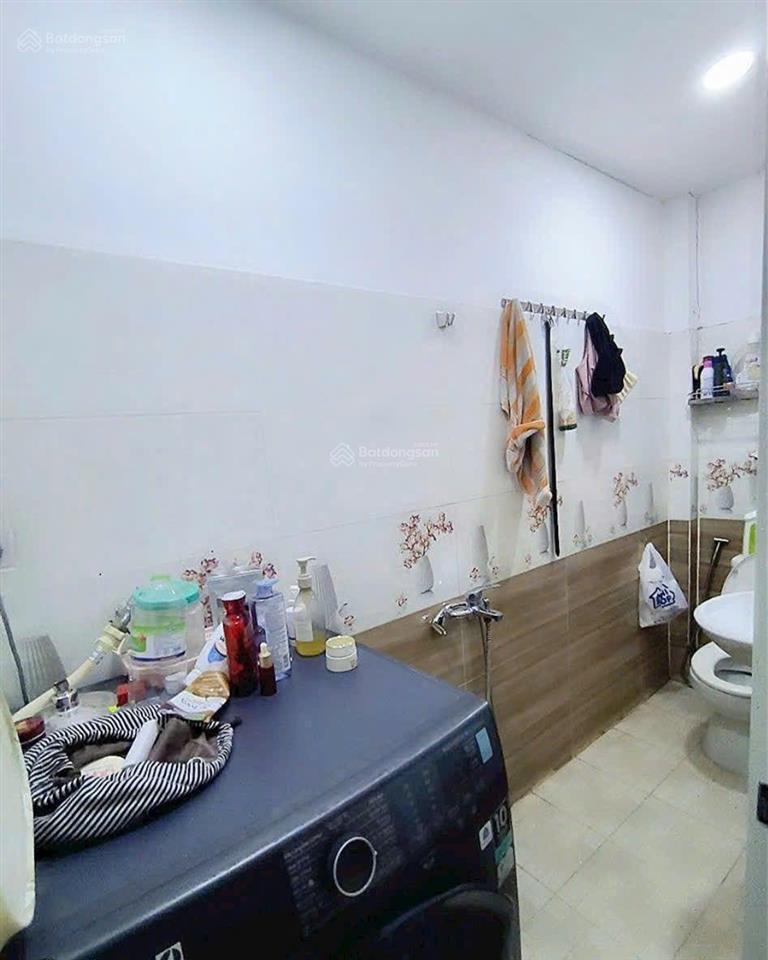 Cho thuê 1/ lê trọng tấn  4x11m nhà đẹp 2pn  gần trường đh cntp, trường chinh