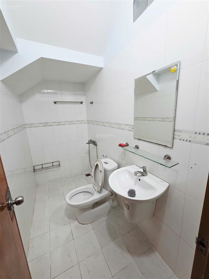 Cho thuê nhà mới 1/ lê thúc hoạch  4x17m 3 tấm 3pn  hẻm 8m thông, gần tân hương, phú thọ hòa