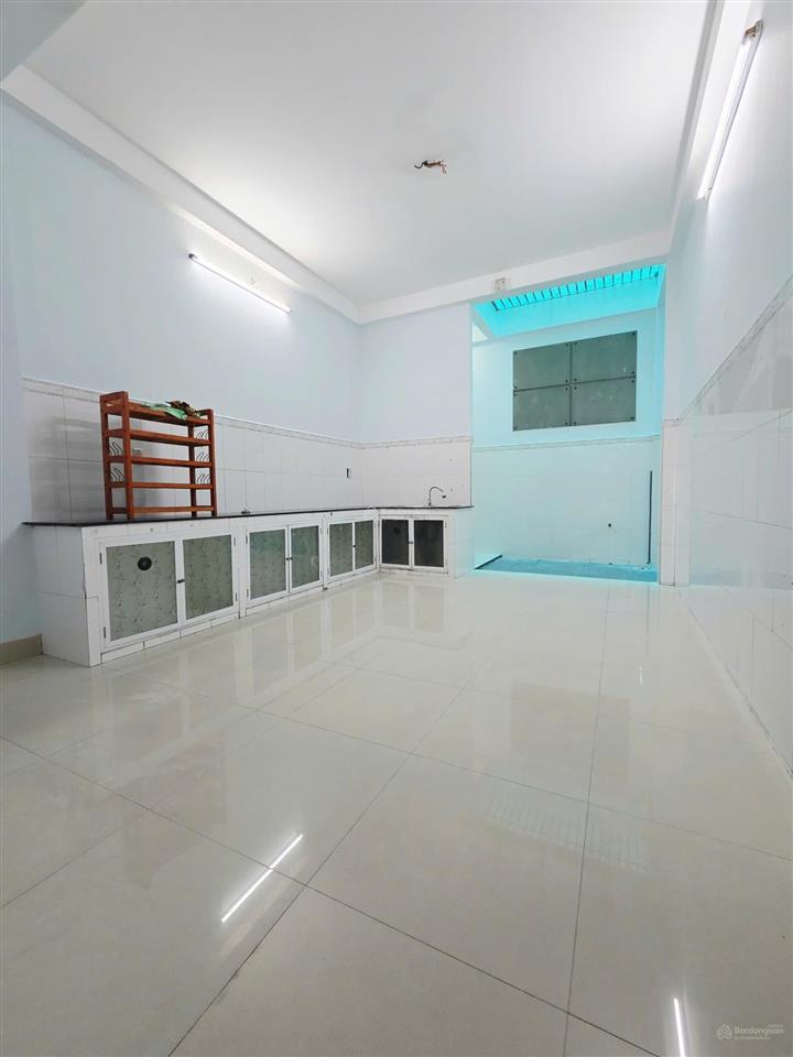 Cho thuê nhà mới 1/ lê thúc hoạch  4x17m 3 tấm 3pn  hẻm 8m thông, gần tân hương, phú thọ hòa