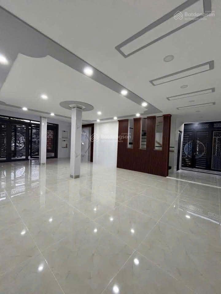 Cho thuê nhà mtkd lương thế vinh  6,5x13m, 3 tấm rộng rãi, dtsd 400m, gần lũy bán bích, hòa bình