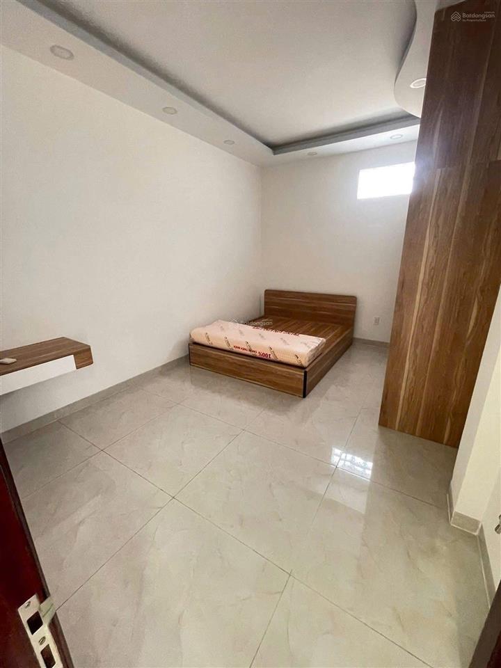 Cho thuê nhà mtkd lương thế vinh  6,5x13m, 3 tấm rộng rãi, dtsd 400m, gần lũy bán bích, hòa bình