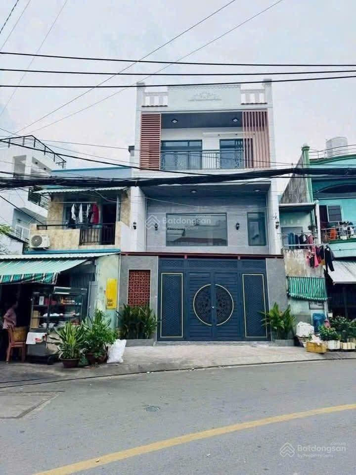 Cho thuê nhà mtkd lương thế vinh  6,5x13m, 3 tấm rộng rãi, dtsd 400m, gần lũy bán bích, hòa bình