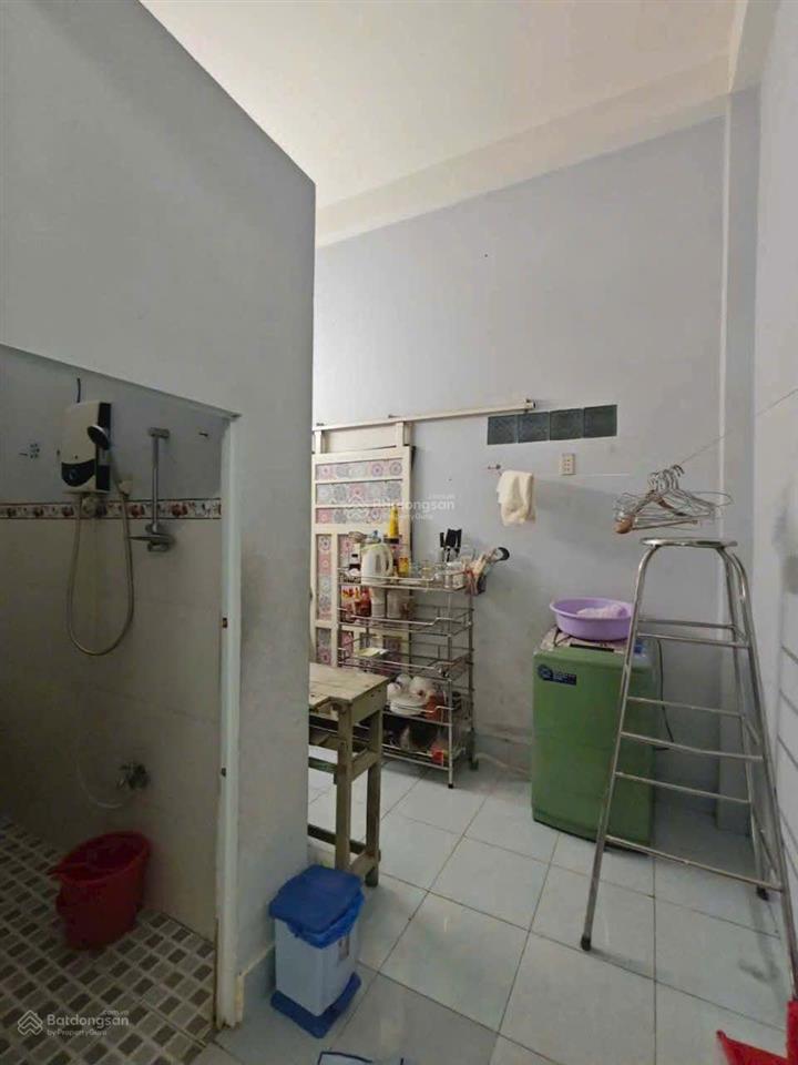 Cho thuê nhà hẻm 3.5m hòa bình  2 tấm 2pn, sát hẻm ô tô, ngay đầm sen, gần lạc long quân