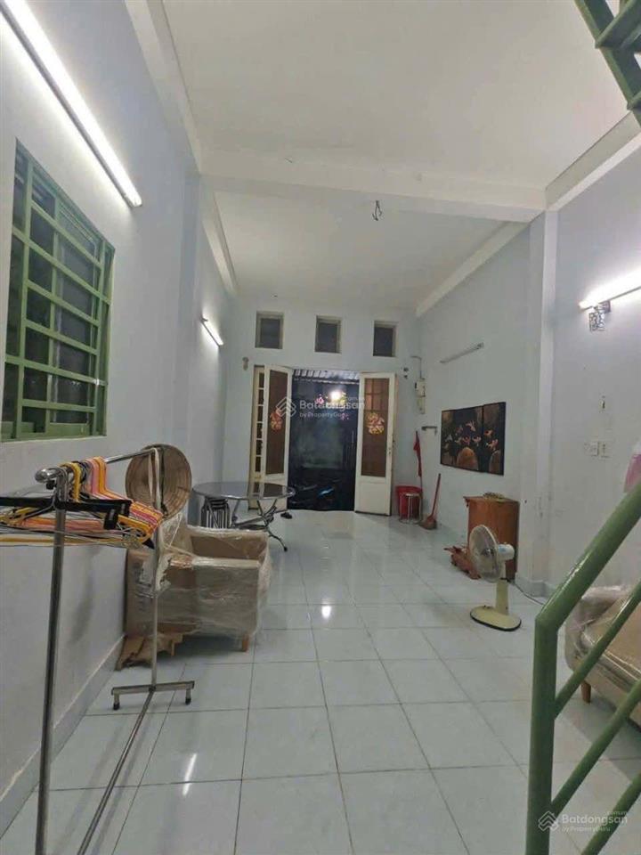 Cho thuê nhà hẻm 3.5m hòa bình  2 tấm 2pn, sát hẻm ô tô, ngay đầm sen, gần lạc long quân