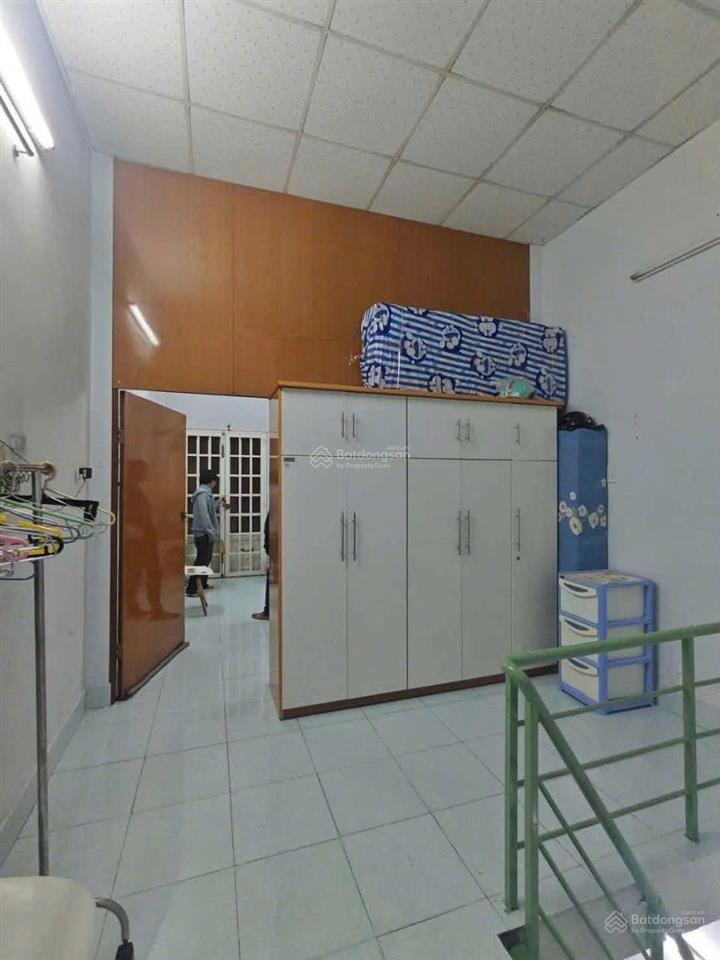 Cho thuê nhà hẻm 3.5m hòa bình  2 tấm 2pn, sát hẻm ô tô, ngay đầm sen, gần lạc long quân