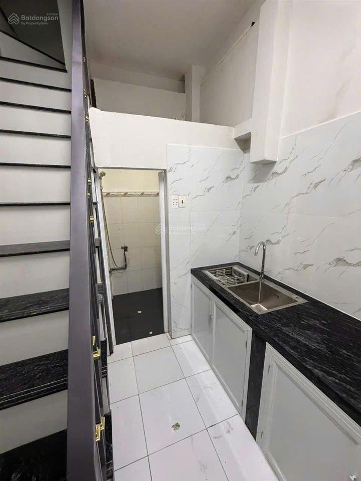 Cho thuê nha 1/ vườn lài  4x12m 2 tấm 3pn  hẻm 4m, gần lũy bán bích, nguyễn xuân khoát