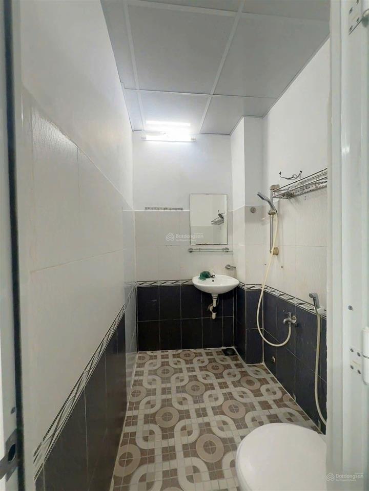 Cho thuê nha 1/ vườn lài  4x12m 2 tấm 3pn  hẻm 4m, gần lũy bán bích, nguyễn xuân khoát