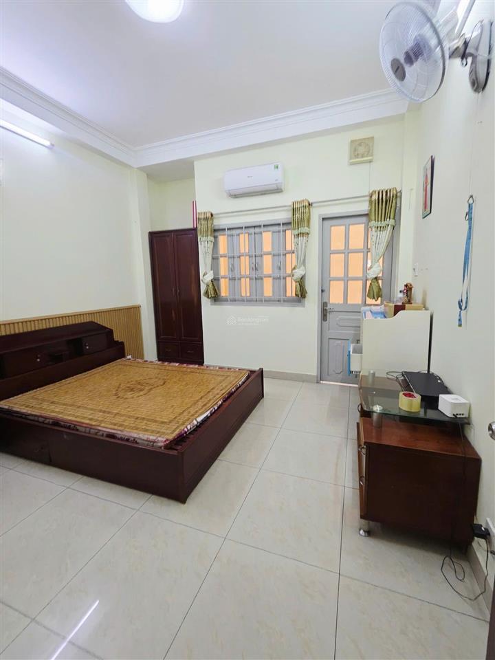 Cho thuê nhà full nội thất, hẻm 5m thạch lam  nhà đẹp 5pn, gần tô hiệu, thoại ngọc hầu