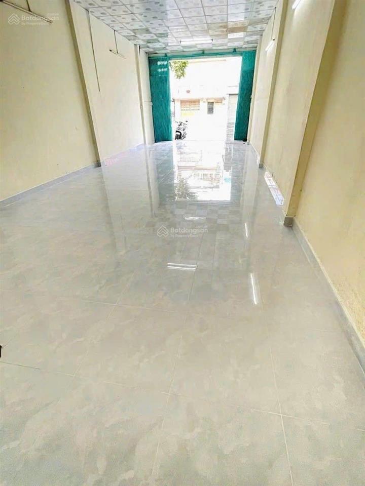 Cho thuê nhà mtkd lũy bán bích  5x15m, nhà cấp 4 trống suốt, dễ setup kd, vị trí sung đông đúc