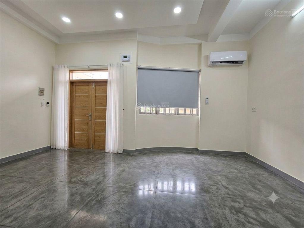 Cho thuê nhà đẹp khu gò dầu  6,3x9m 4 tấm có nội thất, hẻm 8m thông