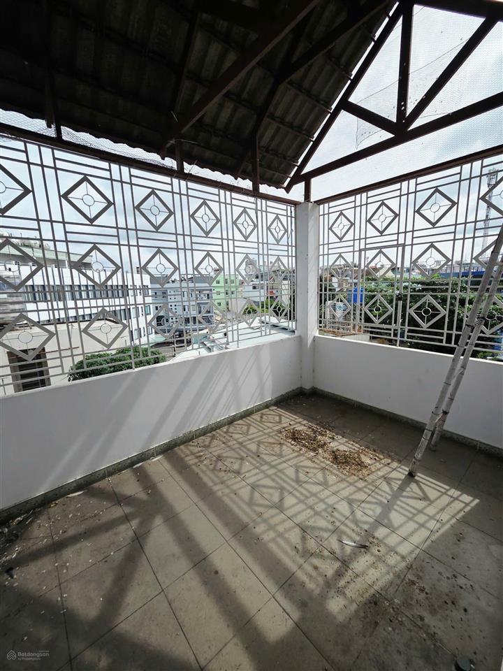 Cho thuê nhà ni sư huỳnh liên  4x13m, 4 tấm, 5pn, hẻm 4m an ninh, gần đồng đen, hồng lạc, bàu cát