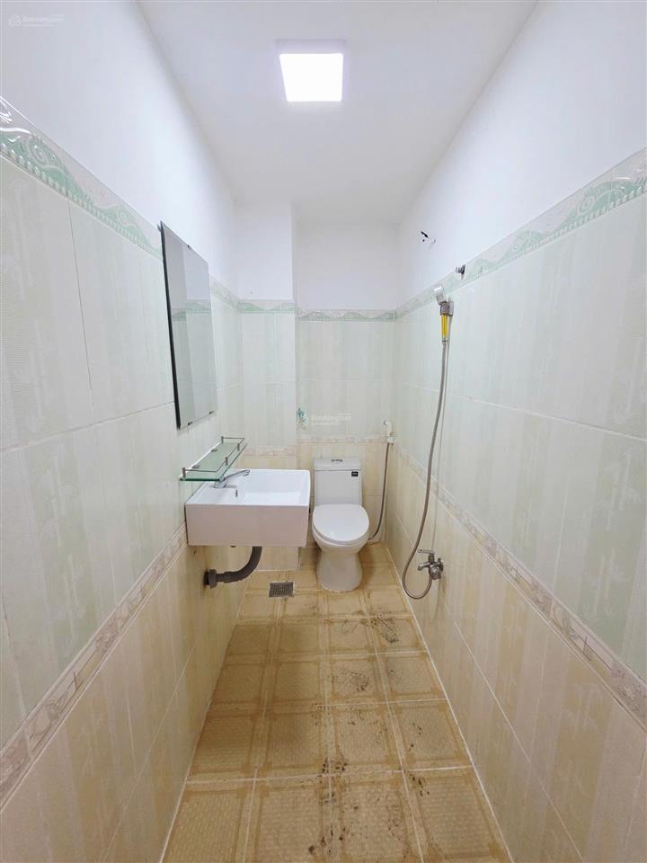 Cho thuê nhà ni sư huỳnh liên  4x13m, 4 tấm, 5pn, hẻm 4m an ninh, gần đồng đen, hồng lạc, bàu cát