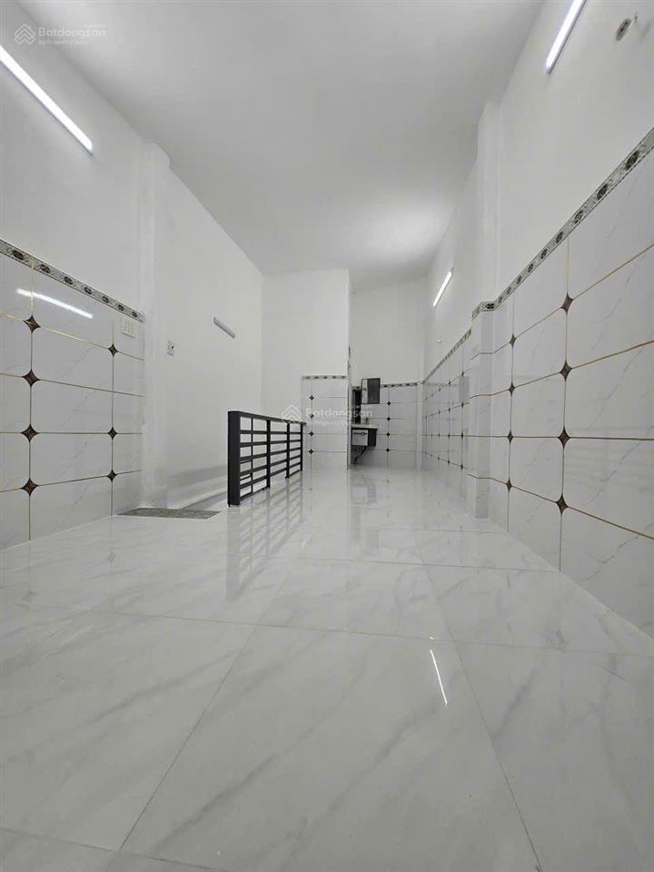 Cho thuê nhà mtkd đỗ nhuận 3,3x8m 2 tấm, nhà mới , đường 10m gần lê trọng tân, tân kỳ tân quý