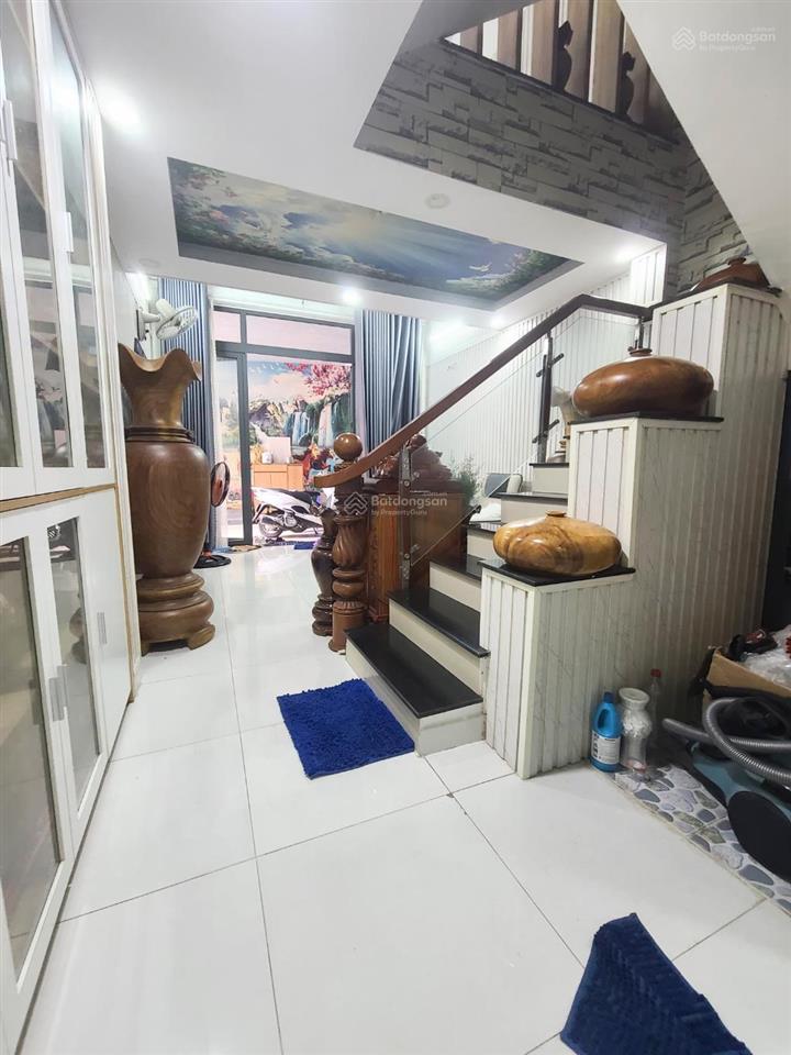 Hơn 6 tỷ, nhà gò vấp, đường oto trải nhựa, dt 54m2, 5 tầng bề thế, khu phân lô cao tầng