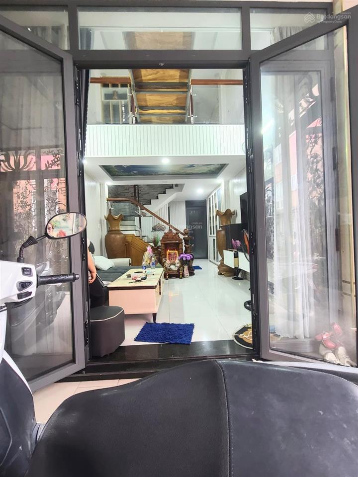 Hơn 6 tỷ, nhà gò vấp, đường oto trải nhựa, dt 54m2, 5 tầng bề thế, khu phân lô cao tầng