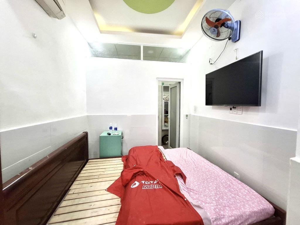 Siêu hiếm gò vấphẻm xe hơi đỗ cửanhỉnh 5tynhà kết cấu vào ở ngaykhu dân trí cao