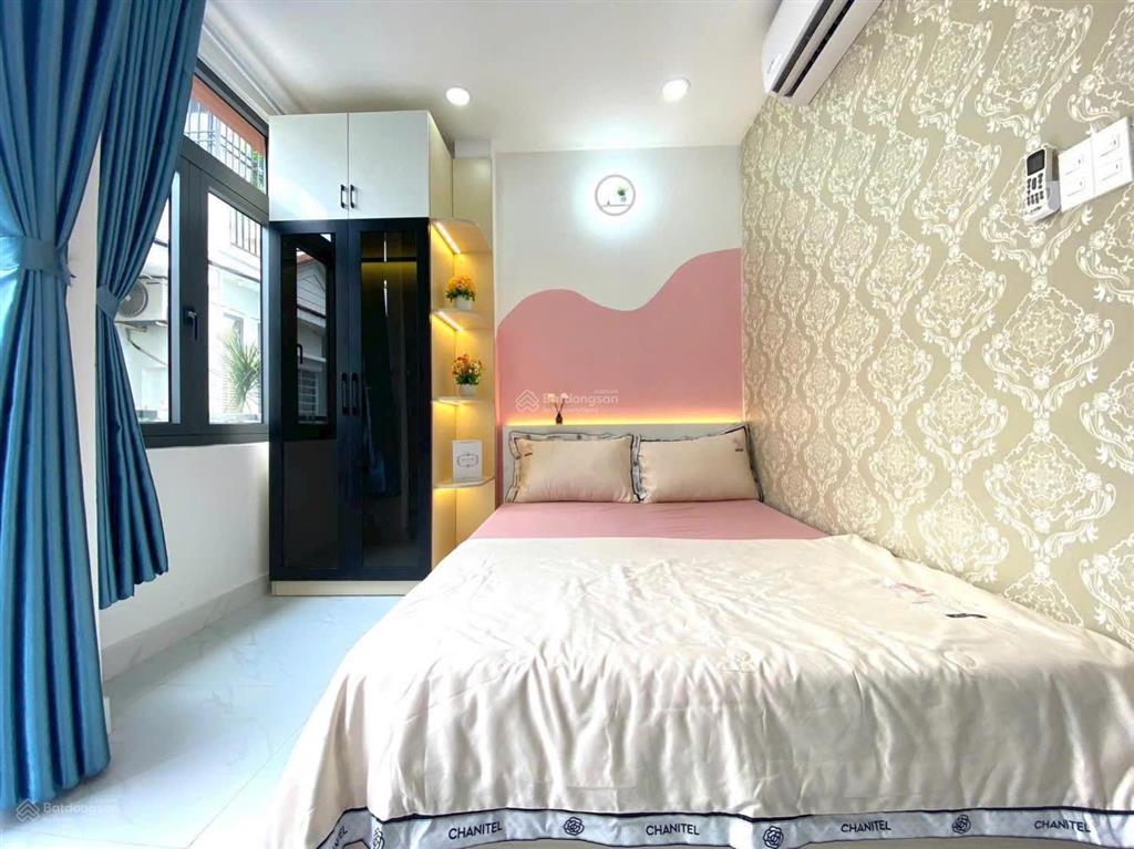 Chỉ tầm 4 tỷ hơn  30m2  3m ngay emart  hxh nhỏ  3pn  btct full nội thất