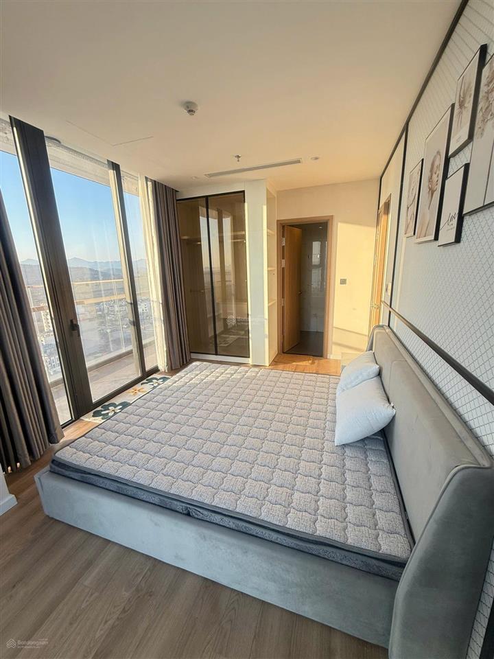 Bán căn góc 2pn icon40 82m2 full view sẵn nội thất cách biển 300m cạnh tttm và trường quốc tế chợ