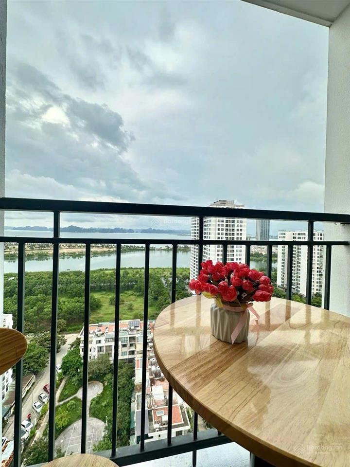 Căn hộ view biển sẵn sổ đủ nội thất cách biển 700m trung tâm đông dân cư gần trường chợ