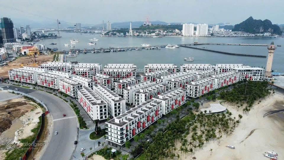 Shophouse cảng tầu phố thương cảng sản phẩm 1 0 2 kinh doanh sầm uất vị trí trung tâm du lịch
